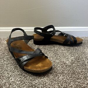 Naot Footwear Women's Black Leather Kayle Sandals